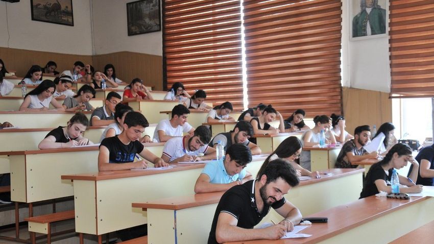 Universitetlərə builki tələbə qəbulu üçün plan yerlərinin sayı açıqlanıb
