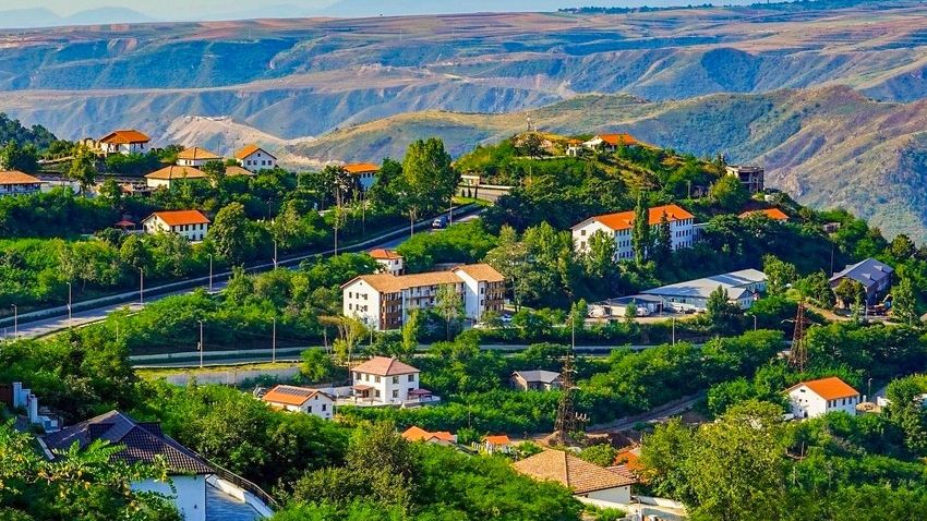 Laçın rayonunun Bəylik kəndinə növbəti köç karvanı yola salınıb