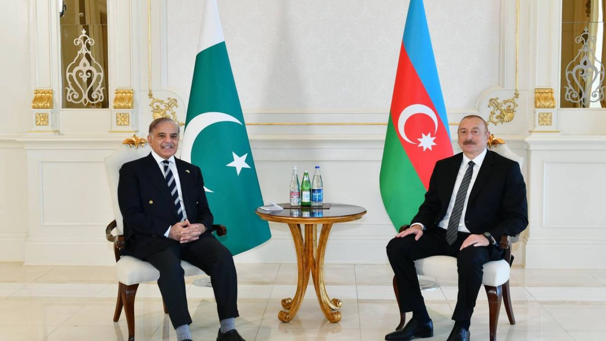 Prezident İlham Əliyev ilə Şahbaz Şərif arasında telefon danışığı olub