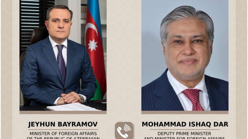 Ceyhun Bayramov pakistanlı həmkarı ilə ikitərəfli və çoxtərəfli əməkdaşlığı müzakirə edib