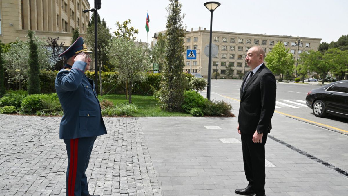 Prezident İlham Əliyev Dövlət Gömrük Komitəsinin yeni inzibati binasının açılışında iştirak edib