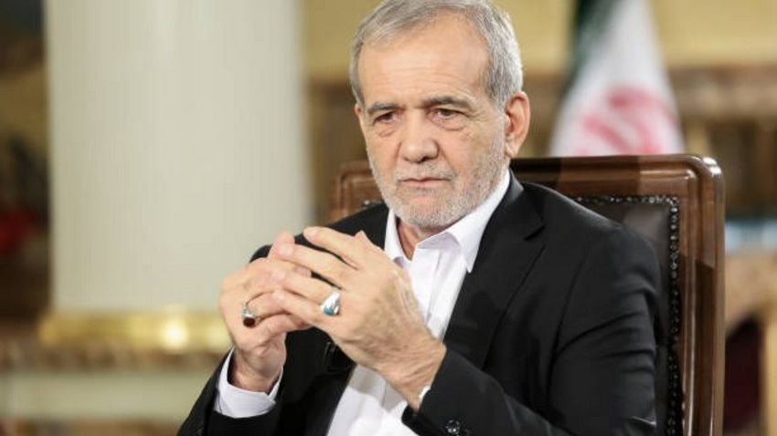 İran Prezidenti xalqa müraciət edib