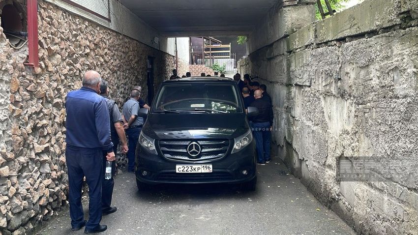 Yekaterinburqda öldürülən iki azərbaycanlının nəşi qohumlarına təhvil verilib